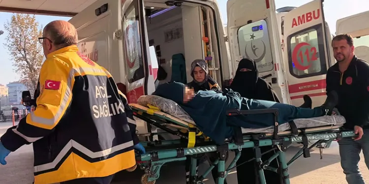 Bursa’da 3 kişilik aile yedikleri tavuktan hastanelik oldu