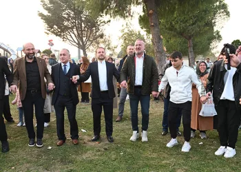 Karacabey’de Karadeniz rüzgarı esti