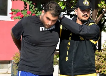 Kardeşinin yasak ilişki yaşadığı şahsı öldürdü