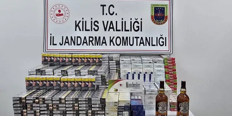 Kilis’te yol kontrolünde kaçak sigara ve alkol ele geçirildi