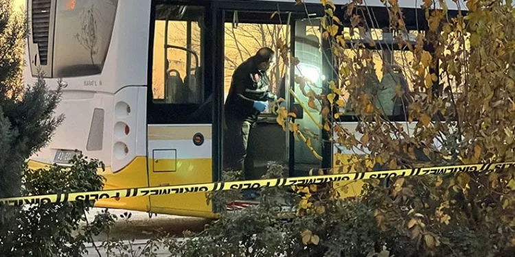 Otobüsteki bıçaklamanın sebebi ‘yan baktın’ meselesi çıktı