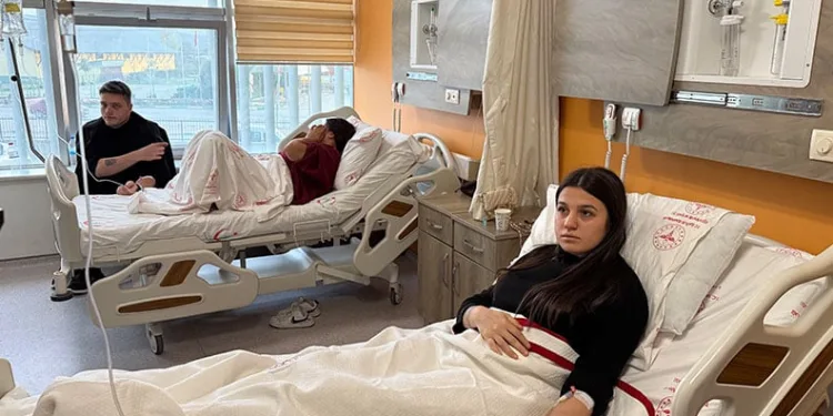 Bursa’da midyeden zehirlenen 4 genç hastaneye kaldırıldı