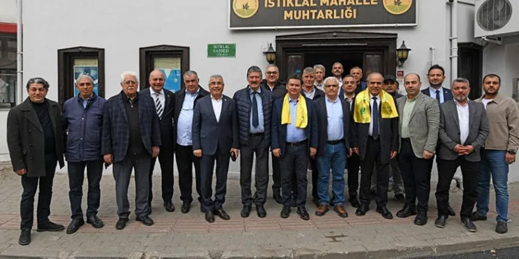 Erkan Aydın İstiklal Mahallesi’nde vatandaşlarla buluştu