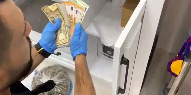 Mersin’de uyuşturucu tacirlerine darbe: 16 şüpheli tutuklandı