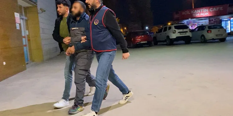 Bursa’da uyuşturucu taciri otobüste yakalandı
