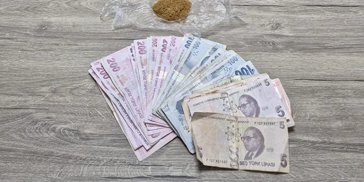 Anamur’da uyuşturucu taciri yakalandı
