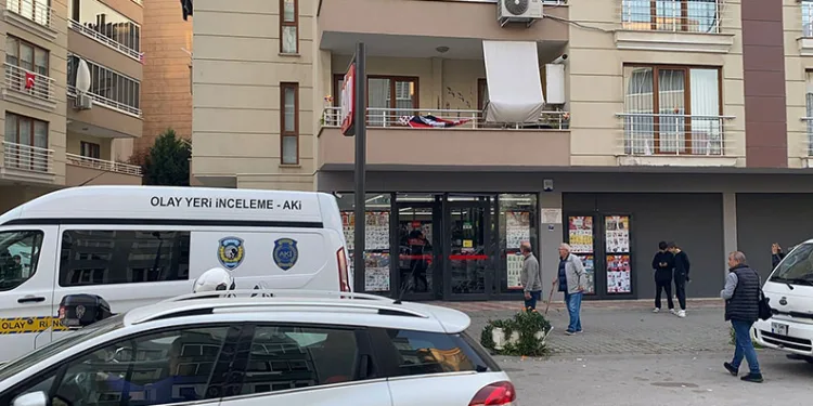 Bursa’da eski eşini çalıştığı markette bıçakladı