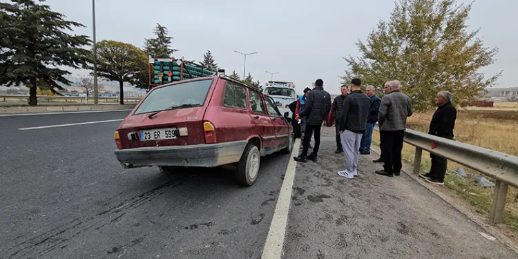 Elazığ’da trafik kazası:2’si ağır 4 yaralı