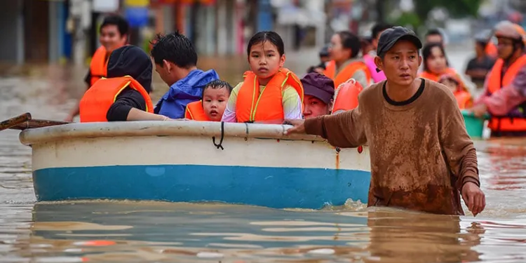 Vietnam’da sel felaketi: 55 ölü