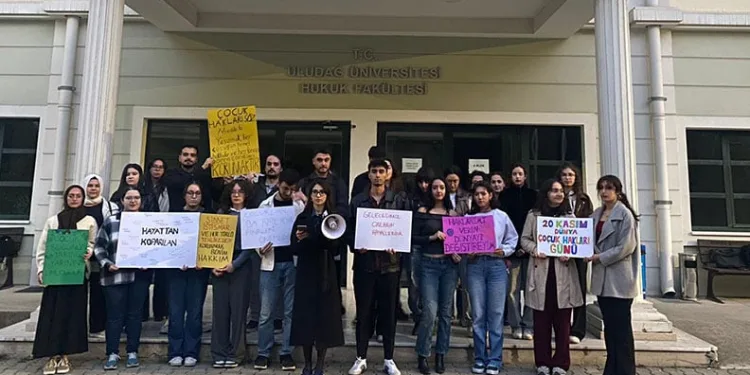 “Çocukların Hayatı Tartışmaya Kapalıdır”