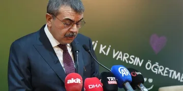 “Öğretmenlerin yükünü hafifletmek için çalışıyoruz”