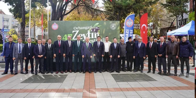 47. Orhangazi Zeytin Festivali Coşkusu Cumhuriyet Meydanı’na Taştı