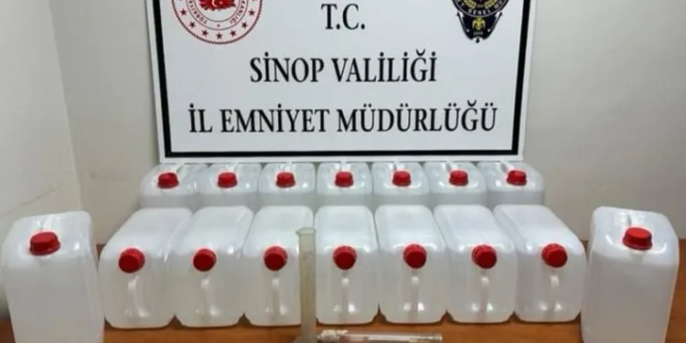 Sinop’ta 2025 yılında 2 bin 400 litre sahte alkol ele geçirildi