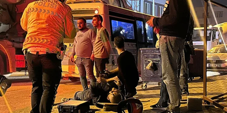 İki motosiklet çarpıştı: 2 yaralı