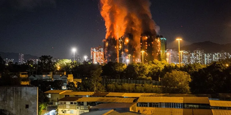 Hong Kong’da yangın: 13 ölü