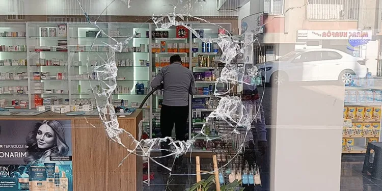 Şanlıurfa’da eczaneye silahlı saldırı
