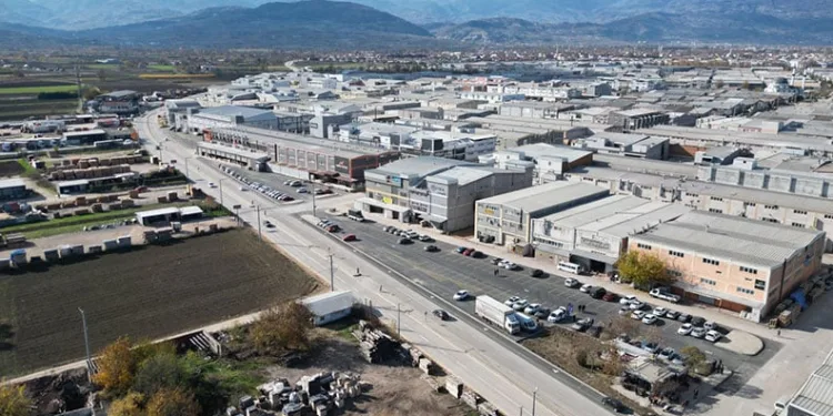 İnegöl’de 261 araçlık otopark hizmete girdi
