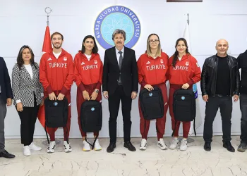 Rektör Yılmaz’dan başarılı sporculara özel tebrik