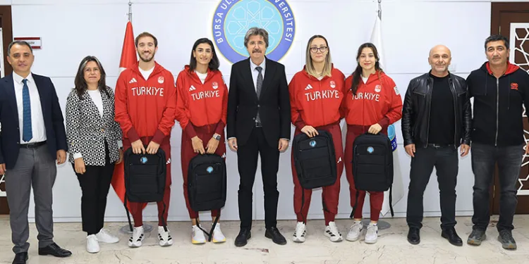 Rektör Yılmaz’dan başarılı sporculara özel tebrik