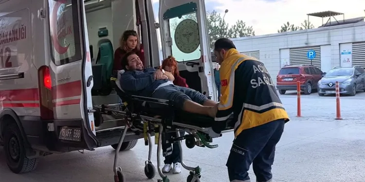 Bursa’da 600 kiloluk demir silindirin altında kaldı