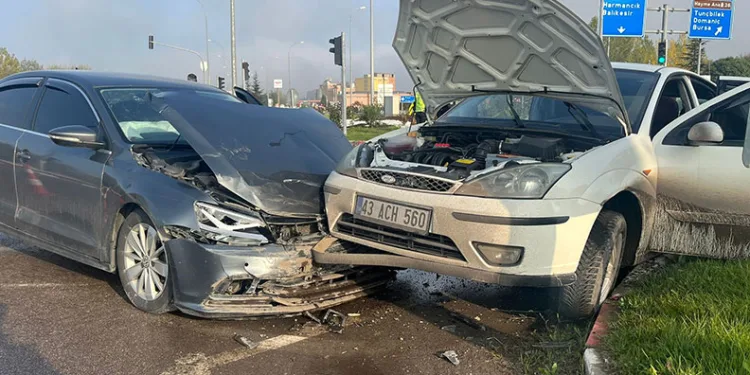 Tavşanlı’da trafik kazası, 1 kişi yaralandı