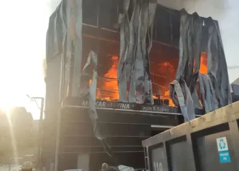 Kocaeli’de parfüm deposunda yangın: 6 can kaybı