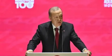Erdoğan: “Zulüm kimden gelirsen gelsin hakkı savunacağız”