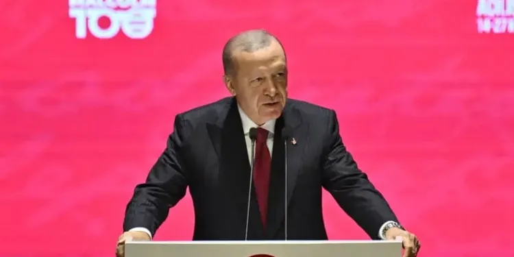 Erdoğan: “Zulüm kimden gelirsen gelsin hakkı savunacağız”