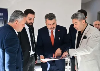 Yıldırım’da merdivenli yollar, çıkmaz sokaklar caddelere dönüşüyor