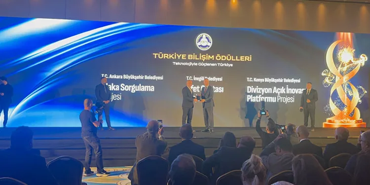 “Afet Çantası” Uygulaması İnegöl Belediyesi’ne ödül getirdi