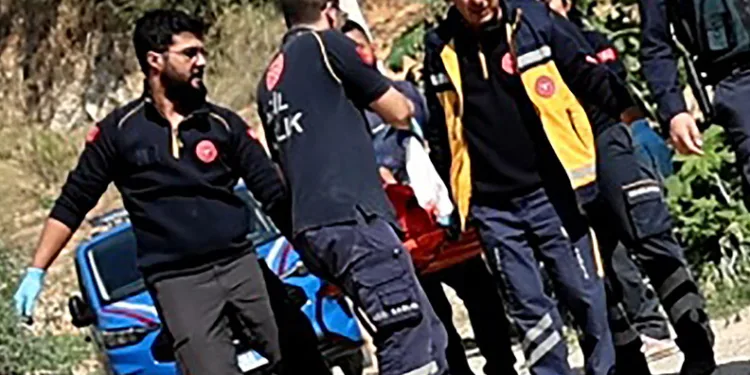 Uyuşturucu bağımlısı, arkadaşının evini ateşe verdi