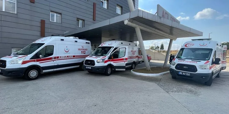 Mantardan zehirlenen 5 kişi hastanelik oldu