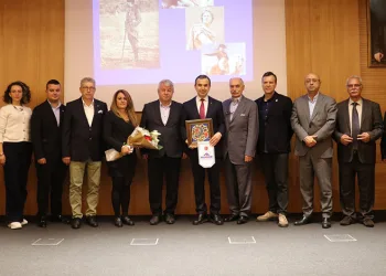 BUMİAD’dan “Atatürk Ve Cumhuriyet” konulu etkinlik