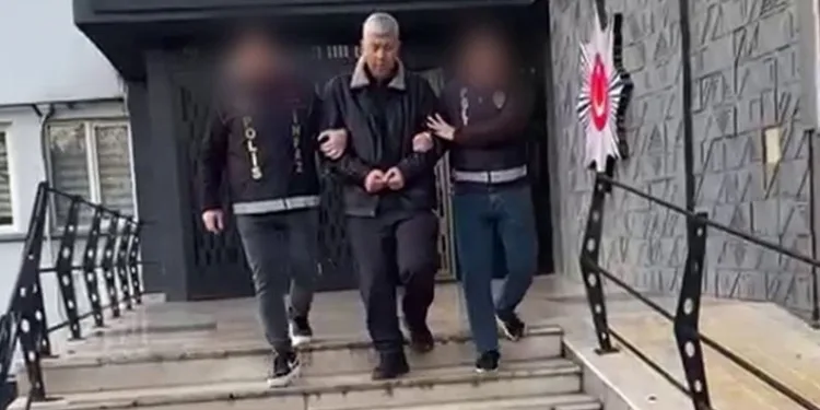 Bursa’da 56 yıl hapis cezasıyla aranan firari yakalandı