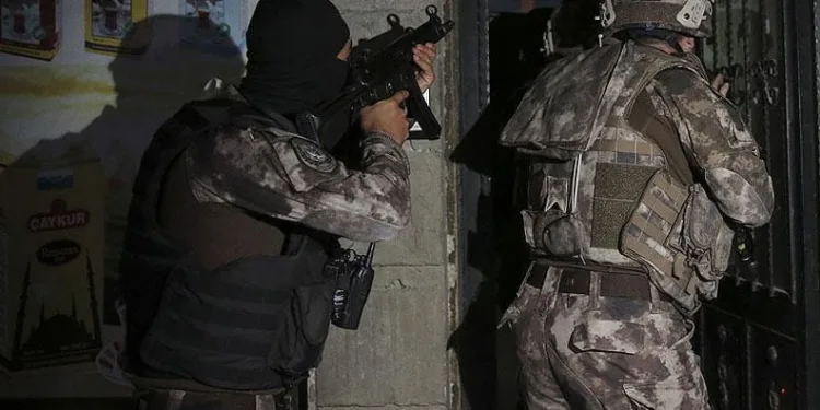25 ilde DEAŞ operasyonu: 125 şüpheli yakalandı