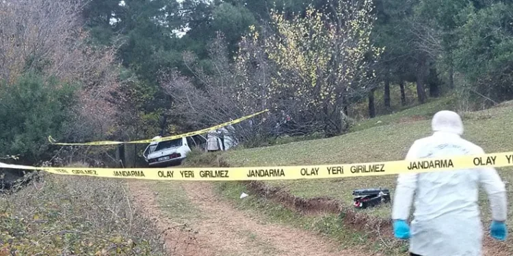 Kayıp kadın ile eski eşi, otomobilin içinde ölü bulundu