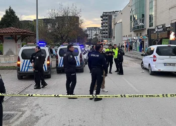 Bursa’da kafede silahlı saldırı: 1’i ağır 4 yaralı