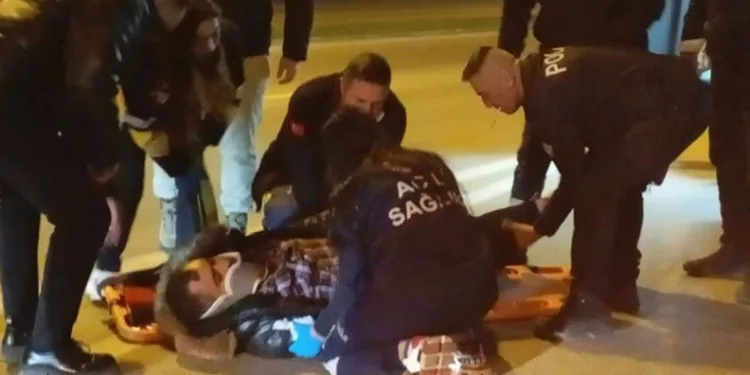 Bursa’da yolun karşısına geçmeye çalışan yayaya otomobil çarptı