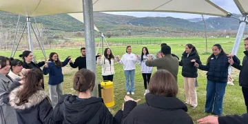 Gençler iklim krizini doğada ele aldı