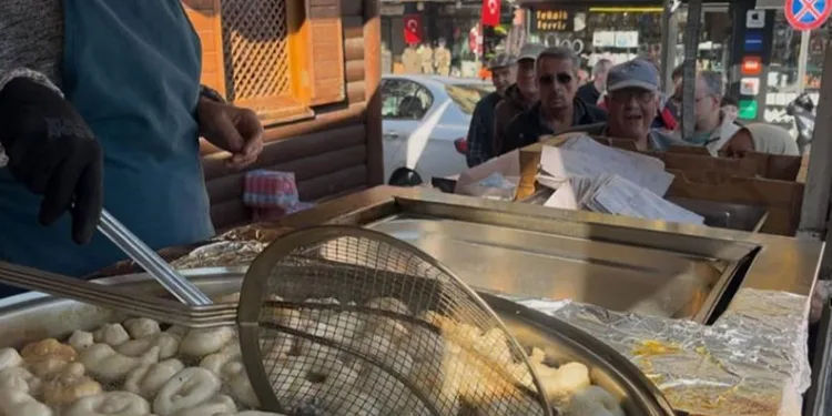 Bursa’da otomobil dere yatağına uçtu: 3 yaralı
