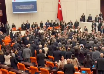 TBMM’de yumruklu kavga