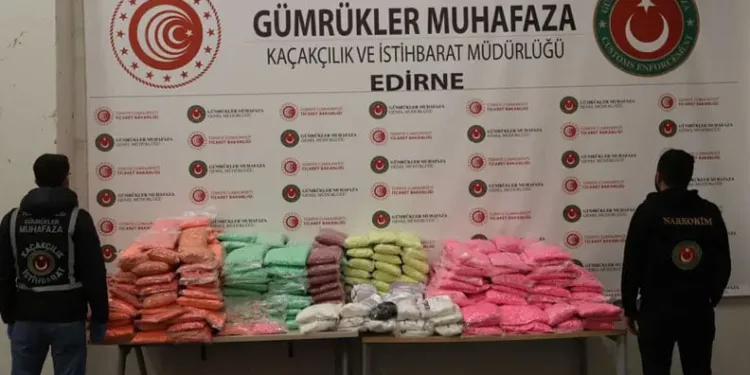 Zehir tacirlerine darbe