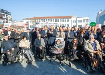 Bursa’da engeller aşılıyor