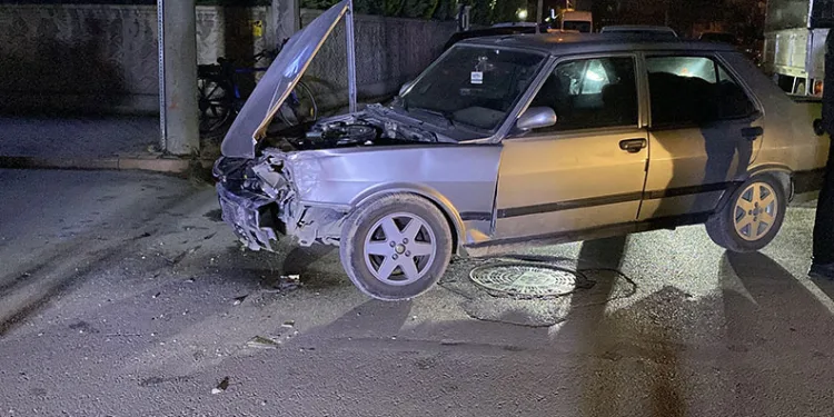 Motosiklet kadına çarptı: 2 yaralı