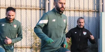 Motosiklet kadına çarptı: 2 yaralı