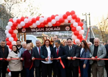 Gemlik’te “Yaşam Sokağı” Açıldı