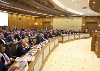 Motosiklet kadına çarptı: 2 yaralı