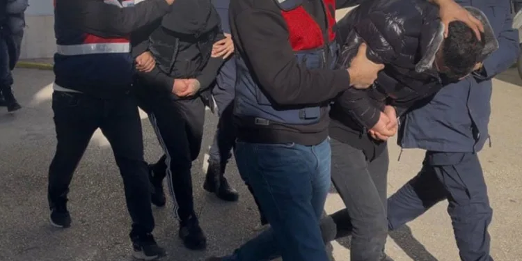 Bursa’da narkotik operasyonları: Zehir tacirlerine darbe üstüne darbe