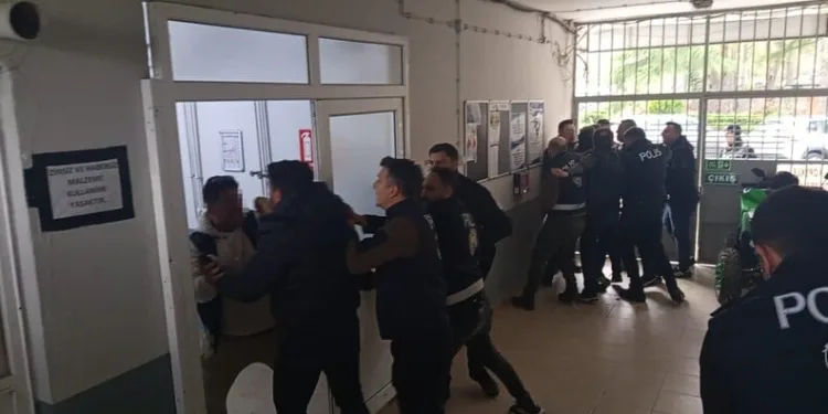 Şelaleleri gezmeye giden muhtar 30 metre yükseklikten düşerek yaralandı