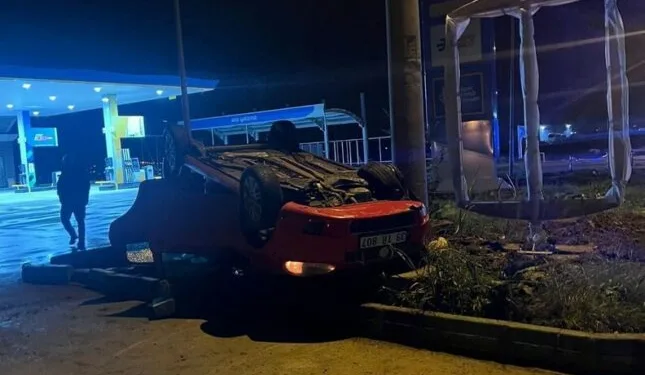 Şelaleleri gezmeye giden muhtar 30 metre yükseklikten düşerek yaralandı